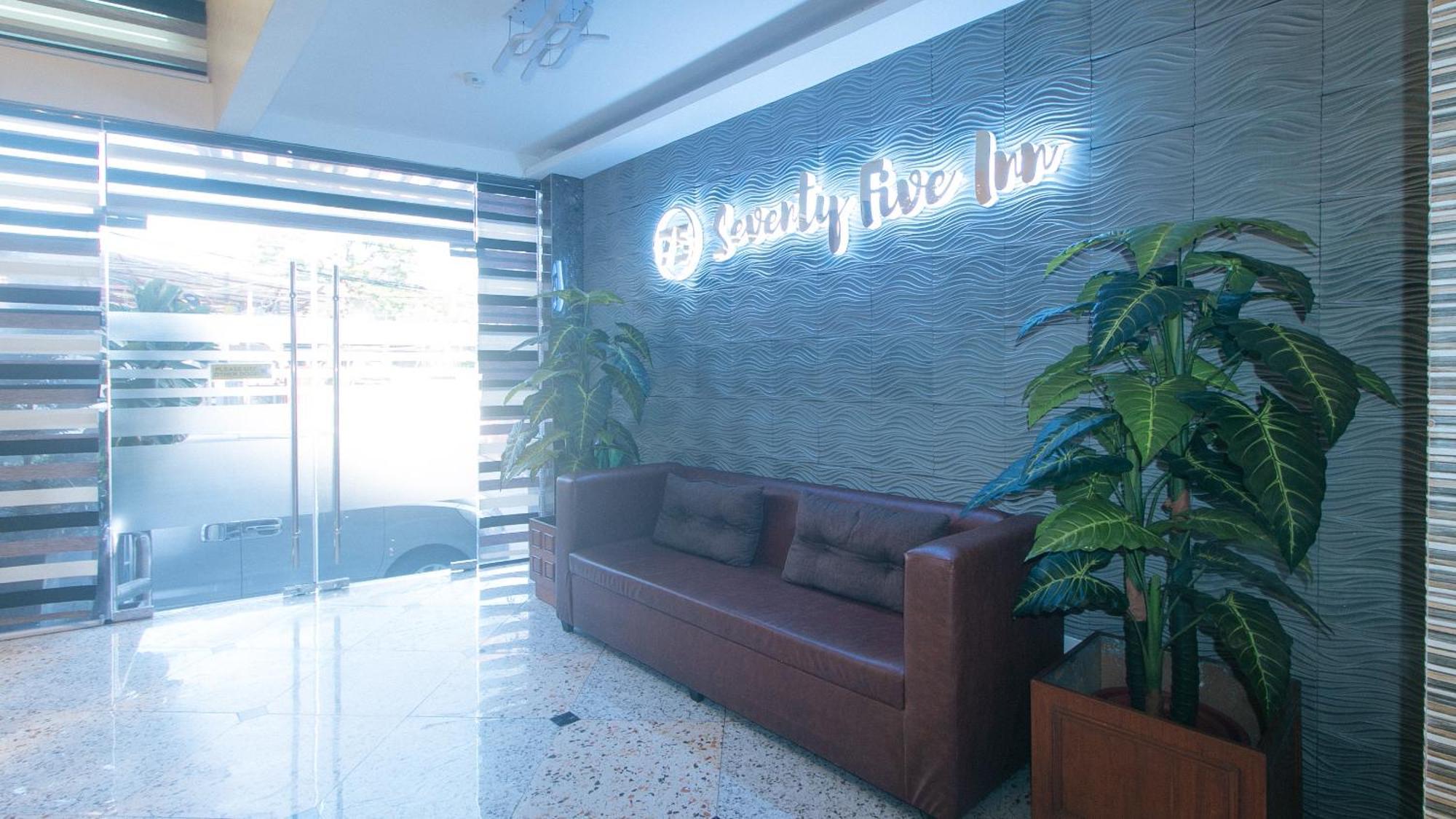 Reddoorz Plus At Seventy Five Inn Near Manila Airport Paranaque City Exterior foto