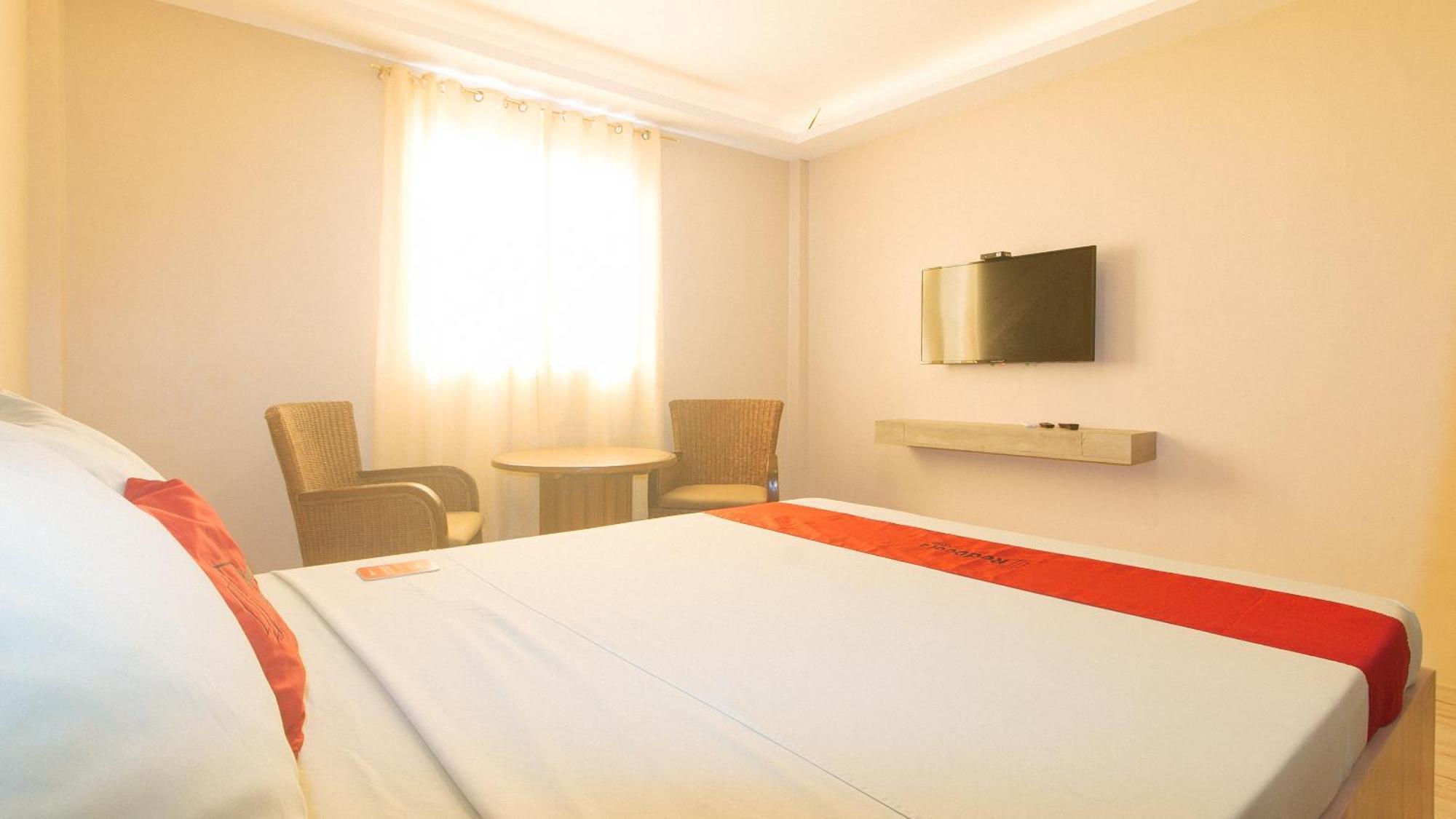 Reddoorz Plus At Seventy Five Inn Near Manila Airport Paranaque City Exterior foto